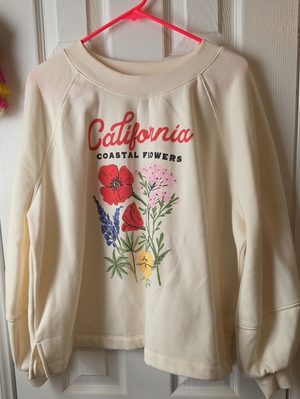 NWOT OLD NAVY California Coastal Flowers Cream Graphic Sweatshirt